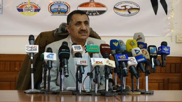وزير النفط "دارس" يكشف عن إجمالي الأضرار والخسائر التي تعرض لها القطاع النفطي في اليمن بسبب العدوان
