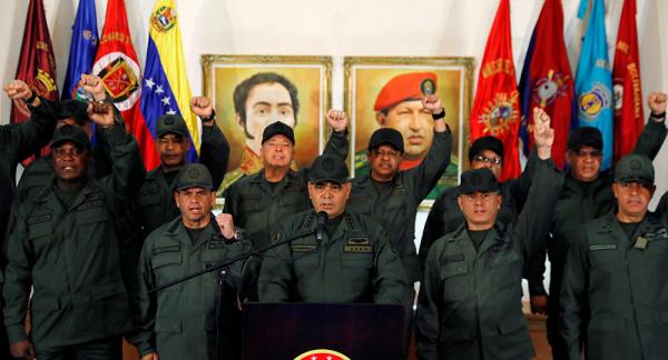 الجيش الفنزويلي... أكثر من 1000 دبابة ومدرعة تستعد للمواجهة