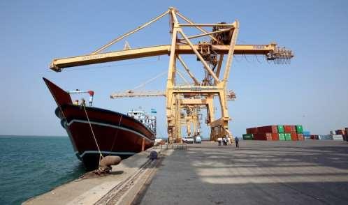 إقتصادية «هادي» تتحدث عن منح 9 ناقلات مشتقات نفطية تصاريح دخول الى ميناء الحديدة