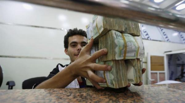 انهيار قوي وغير متوقع للريال اليمني امام الدولار الأمريكي والريال السعودي - اسعار الصرف