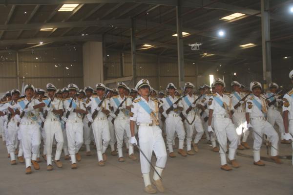 حفل وعرض عسكري بتخرج دفعات جديدة من الكليات العسكرية بصنعاء