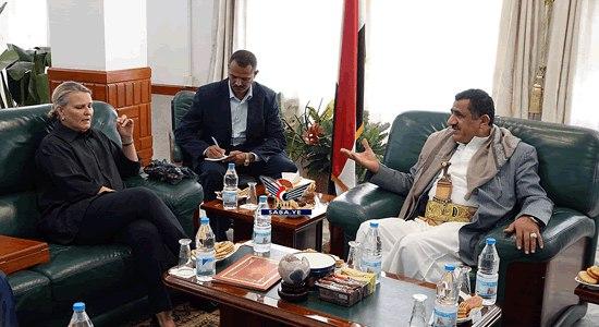 الوزير ”دارس“ يناقش مع منسقة الشؤون الإنسانية لدى اليمن التداعيات الكارثية لاحتجاز السفن النفطية