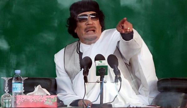 هذه الدولة قتلت القذافي...رسائل سرية تكشف المستور 
