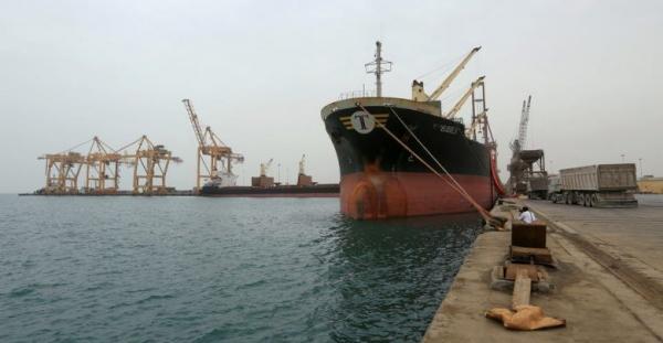 وصول سفينتين تحملان مادة “الديزل” إلى غاطس ميناء الحديدة