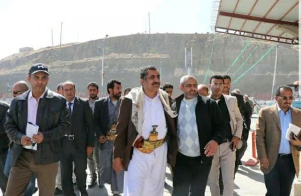 بهدف إستعادة نشاط شركة النفط اليمنية..الوزير "دارس" يدشن حزمة من المشاريع الهامة 
