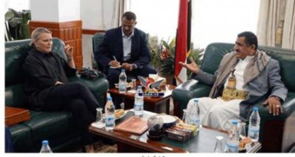 وزير النفط "احمد دارس"يلتقي منسقة الشؤون الإنسانية في اليمن.. وهذا مابحثاه 