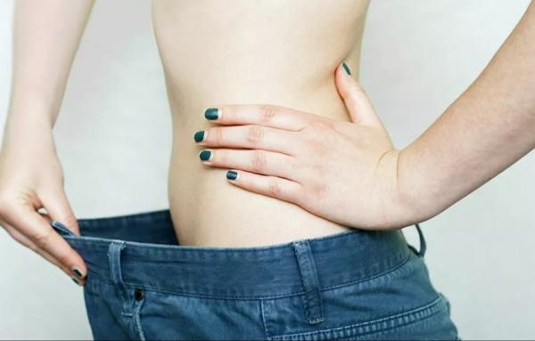 دراسة تكشف أفضل المكسرات التي تساعد على خسارة الوزن