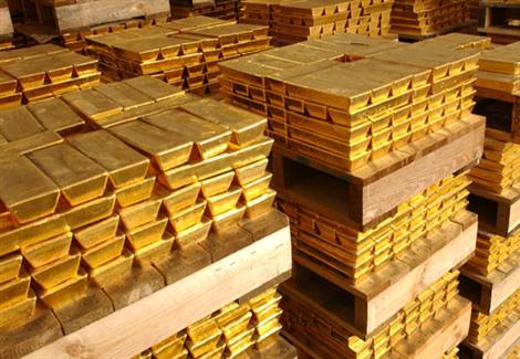 دولة عربية تعلن عن اكتشاف منجم للذهب باحتياطي يتجاوز المليون أوقية