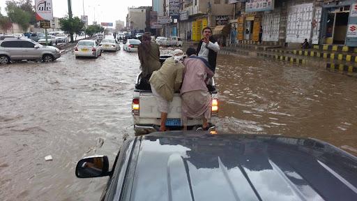 الإعلان عن وفاة وإصابة 255 شخصاً جراء السيول والأمطار والصحة توجه تحذيراً للمواطنين 