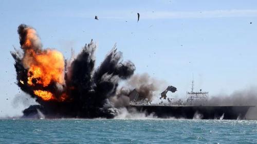 قوات صنعاء تعلن استهداف سفن ومدمرات حربية أمريكية واسرائيلية في خليج عدن والمحيط 
